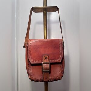 Vintage leather crossbody bag. Very Clean inside and out.